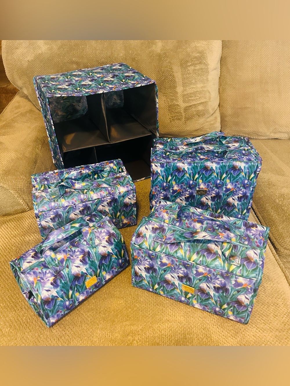 Better Beauty Organizer Beauty Accessory Case Set of 4 w/Storage Case Floral